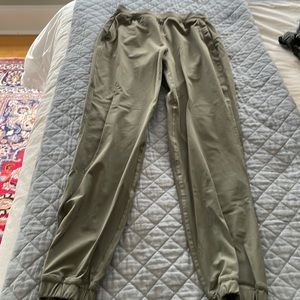 Lululemon joggers